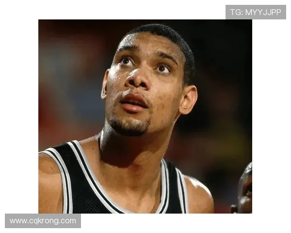 蒂姆邓肯的低调传奇与马刺王朝崛起背后的坚韧与智慧