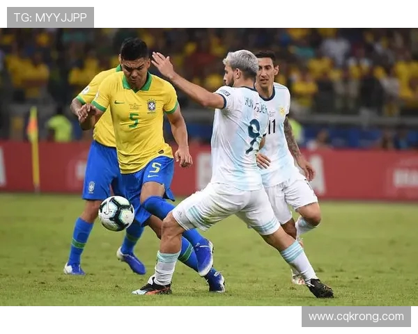 华拉古斯与普马斯激情对决谁能在赛场上笑到最后